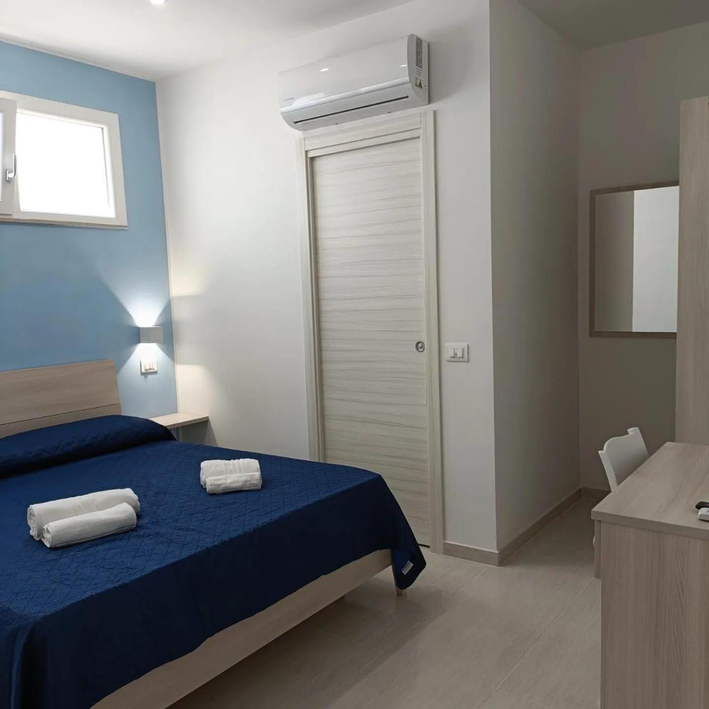 Beach Central Appartment Economy Тропеа Екстериор снимка